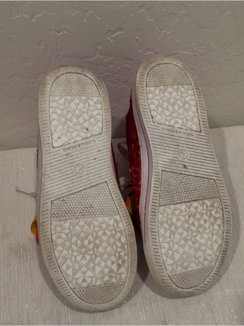 5/$25 - JOJO SIWA Kids Sequin High-Top Sneakers in Fuchsia Pink/Gold - 2 - Picture 7 of 7